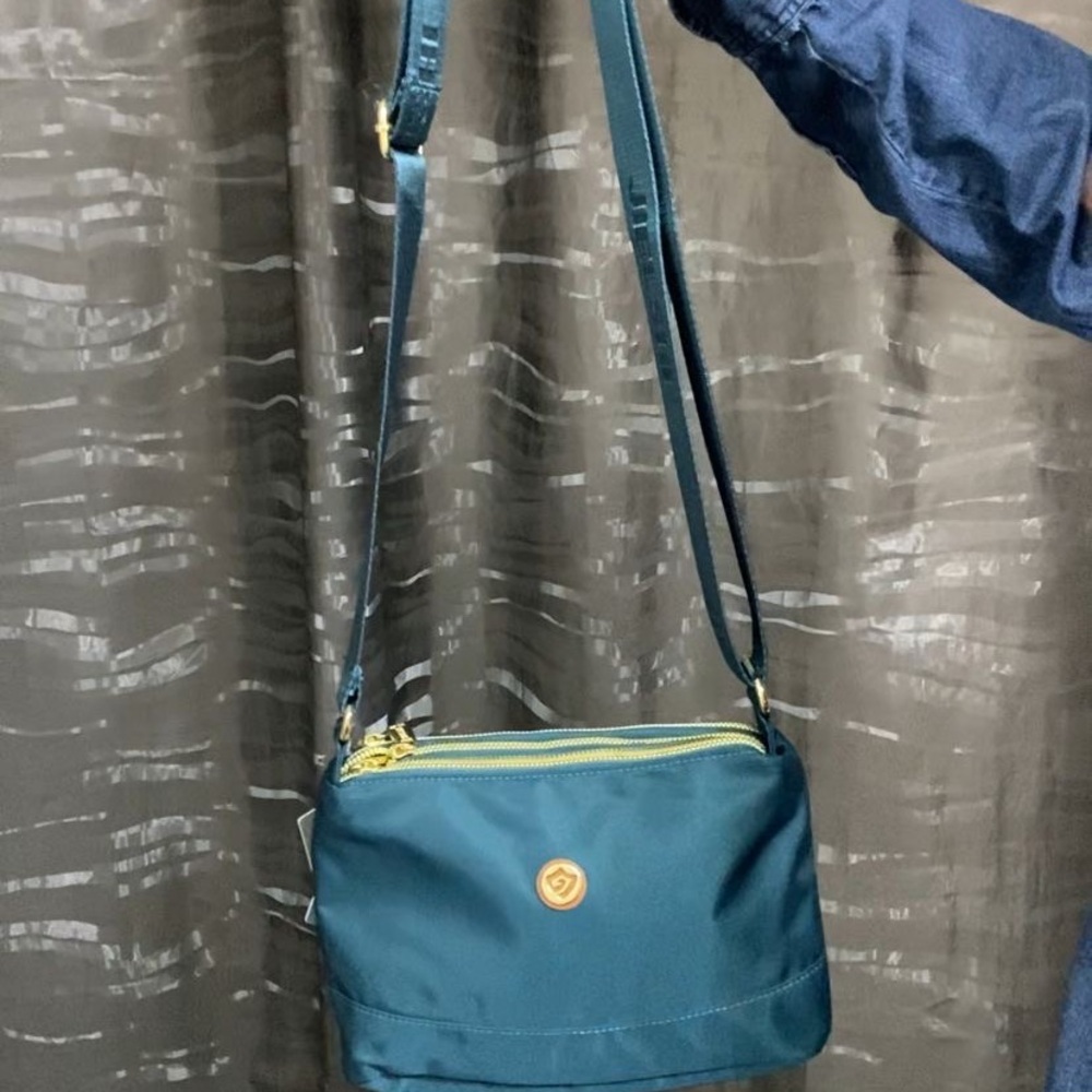Colorblock Crossbody Bag - Multiple Colors - Picture 8 of 12